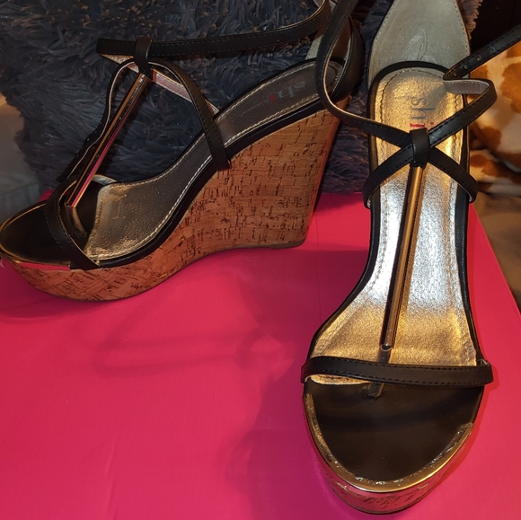 Journeys Shi Platform Sandals - Picture 2 of 3